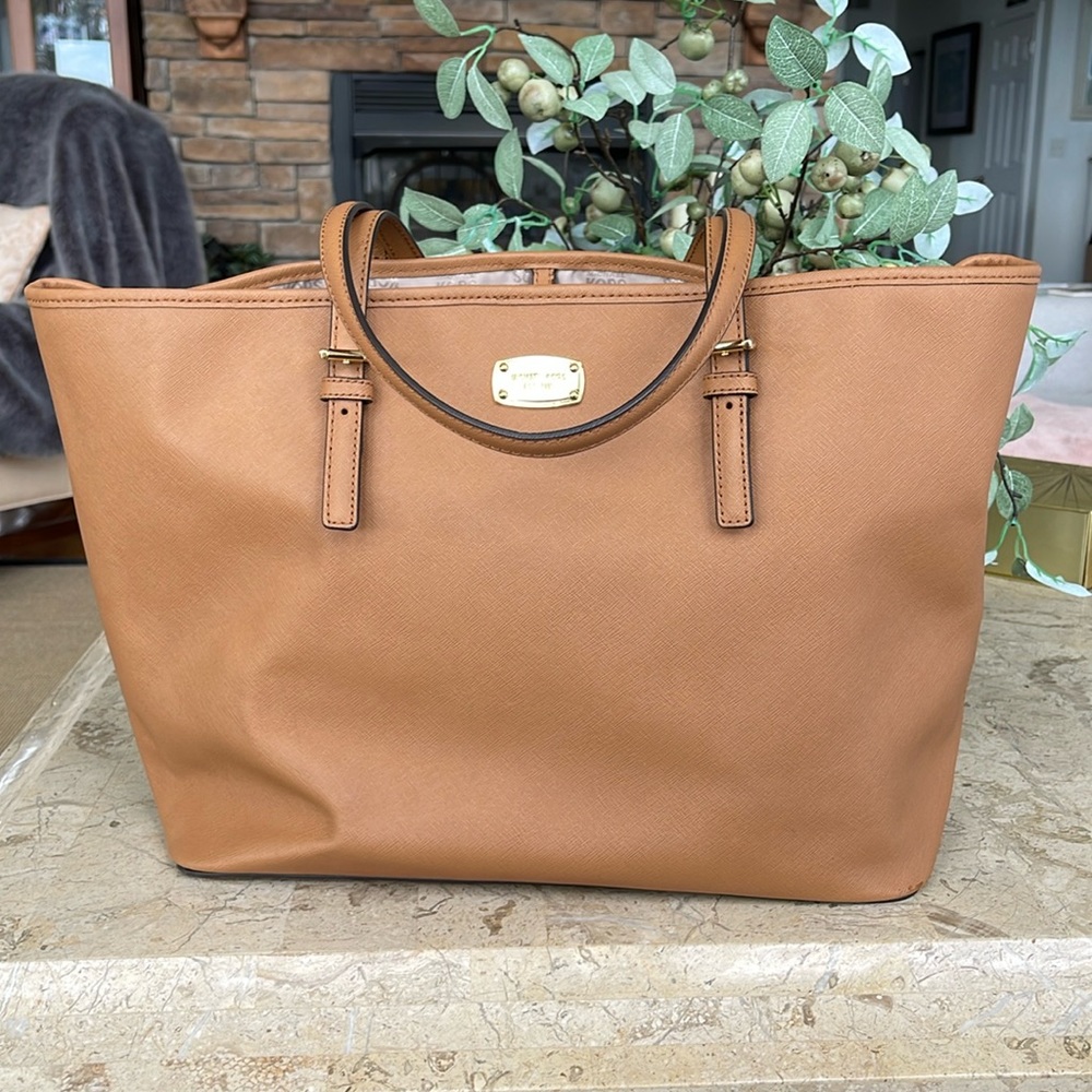 Michael Kors Tan Leather Jet Set Travel Tote - Large